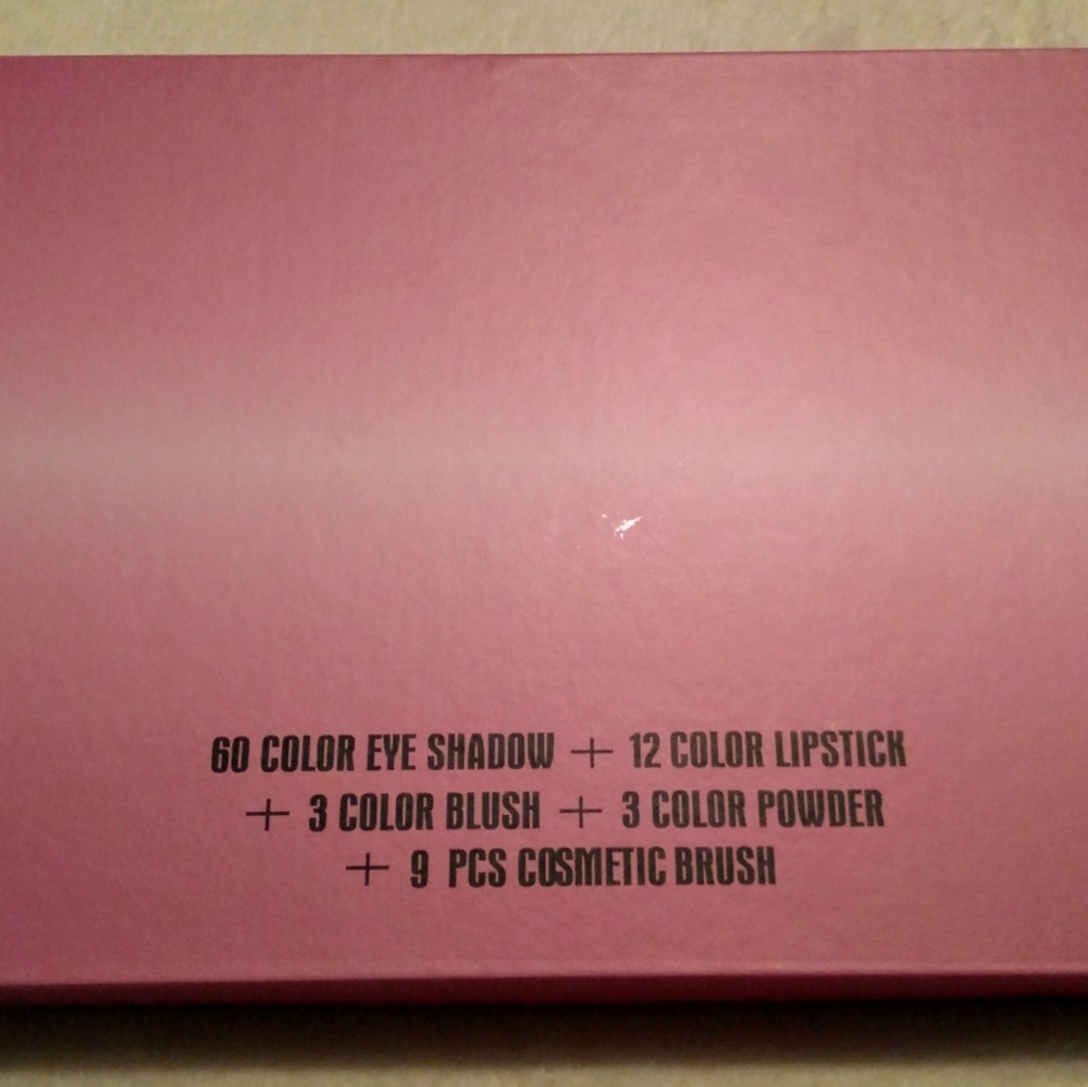 Makeup set - Picture 6 of 8